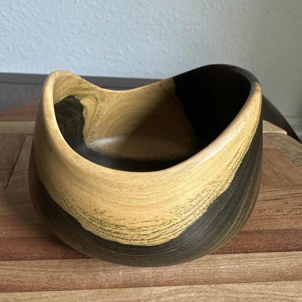 Artisan Handcrafted Wooden‎ Bowl Rosewood 3.3 Inch Two Tone Polished Costa Rica